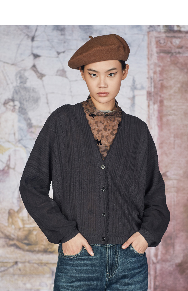 达衣岩温柔简洁长袖v领针织外套2021秋季新款透气开衫浪漫上衣女 飞蕠