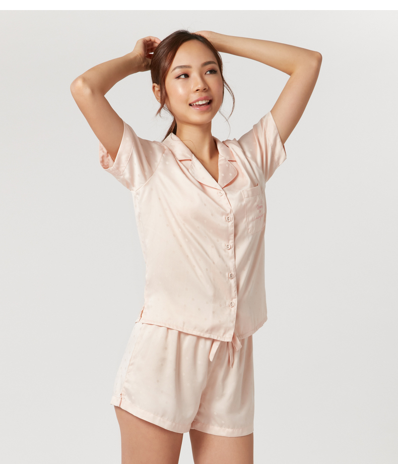 6ixty8ight 68官方夏季顺滑缎面透气简约宽松翻领短袖短裤睡衣家居服