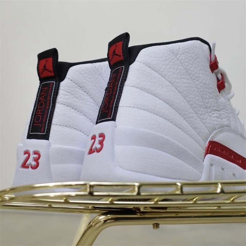 【现货】耐克air jordan 12 aj12 樱花白粉冰淇淋篮球鞋 510815-101