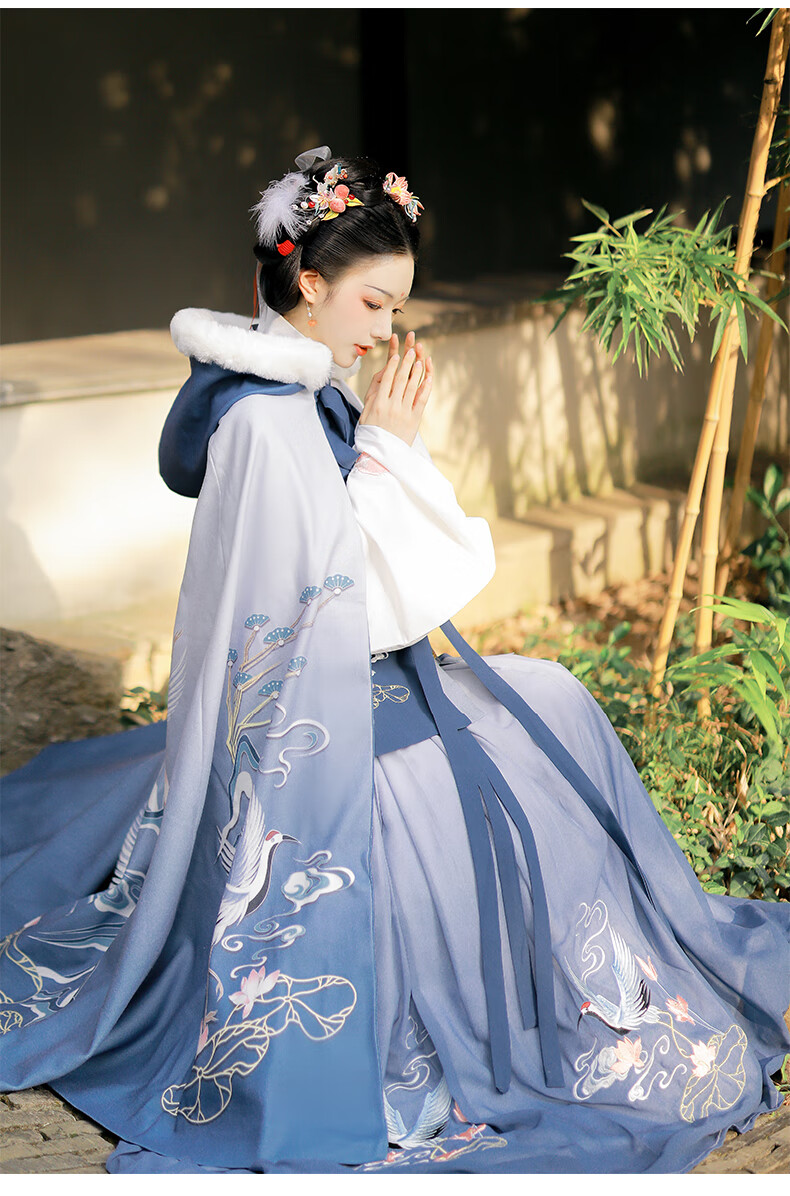 古风刺绣加绒加厚保暖中国风披风秋冬新款 白色斗篷刺绣款均码长度110