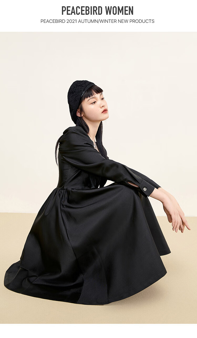 太平鸟女装泡泡袖法式黑色连衣裙2021秋季新款蝴蝶结提花长裙气质