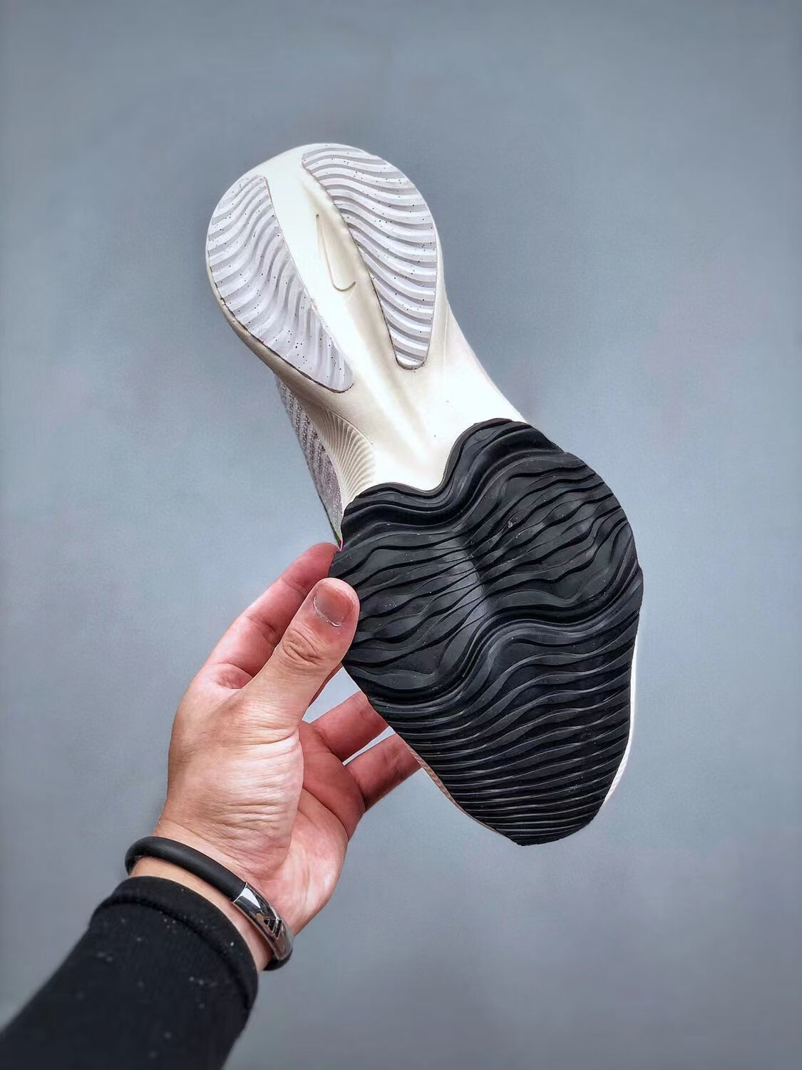 2022年秋季闭合方式:系带适用季节:春秋鞋底材质:橡胶1%类别:跑鞋适用