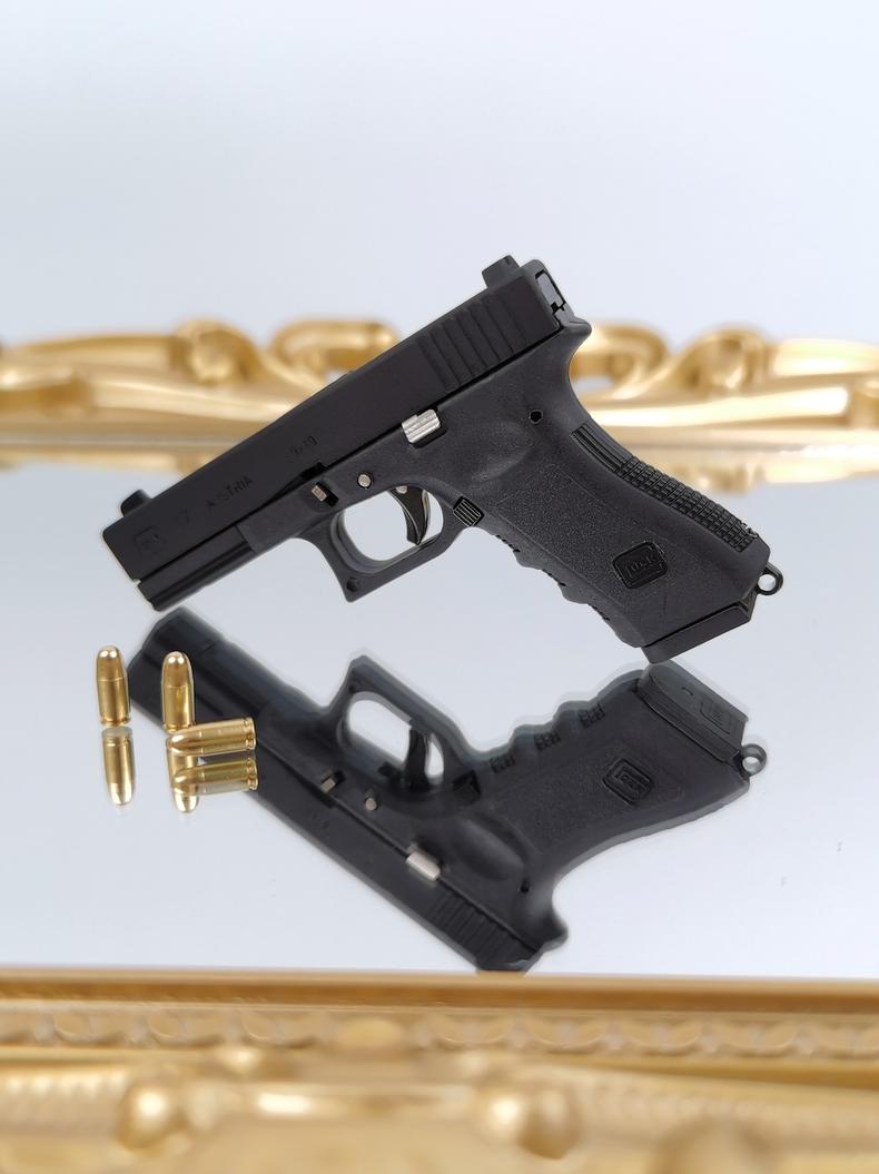 仿真金属模型合金帝国13格洛克17金属模型抢仿真抛壳玩具钥匙扣不可