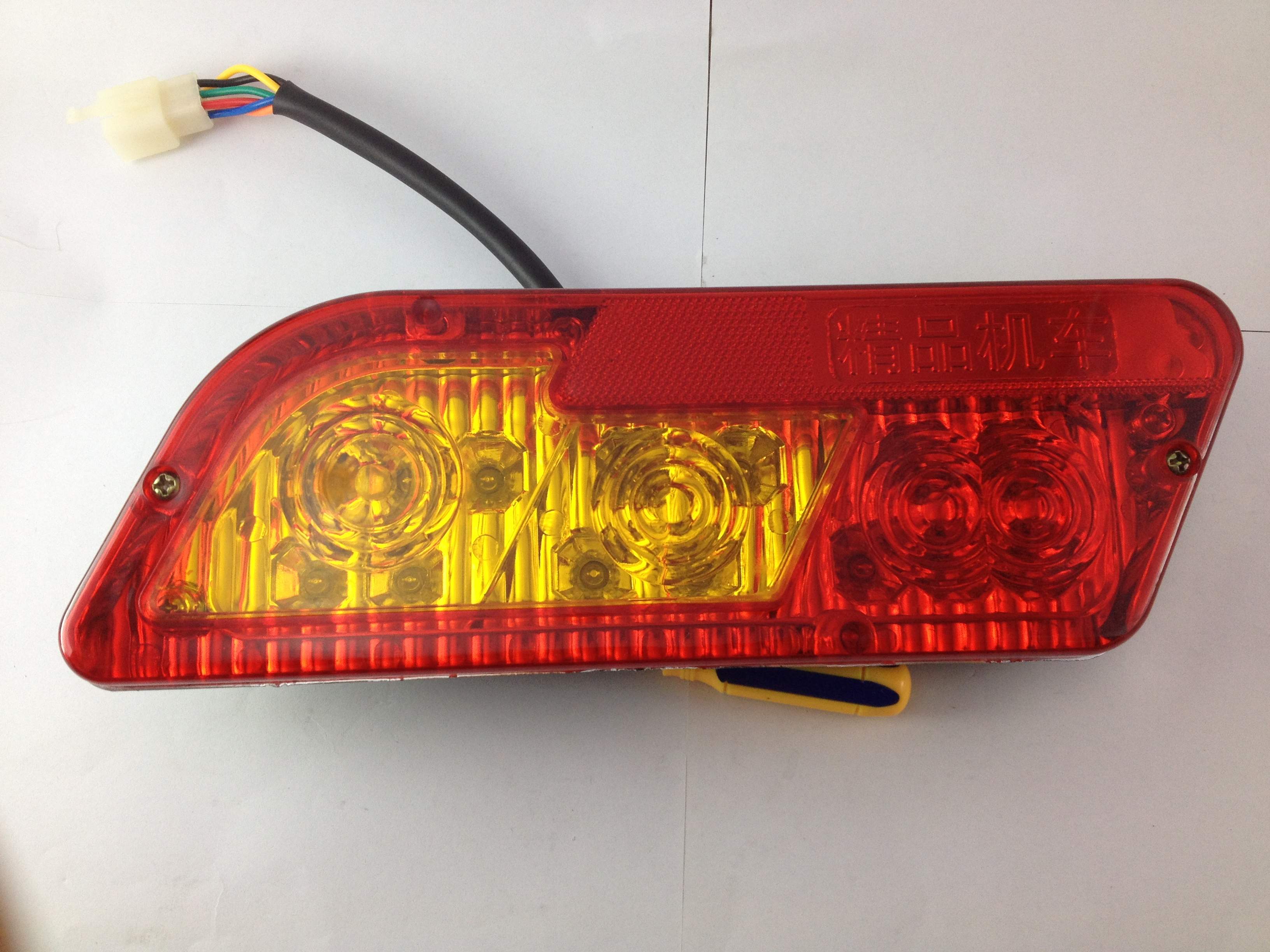 电动三轮车led后尾灯总成通用转向灯刹车灯行车灯倒车灯12v48v60v l