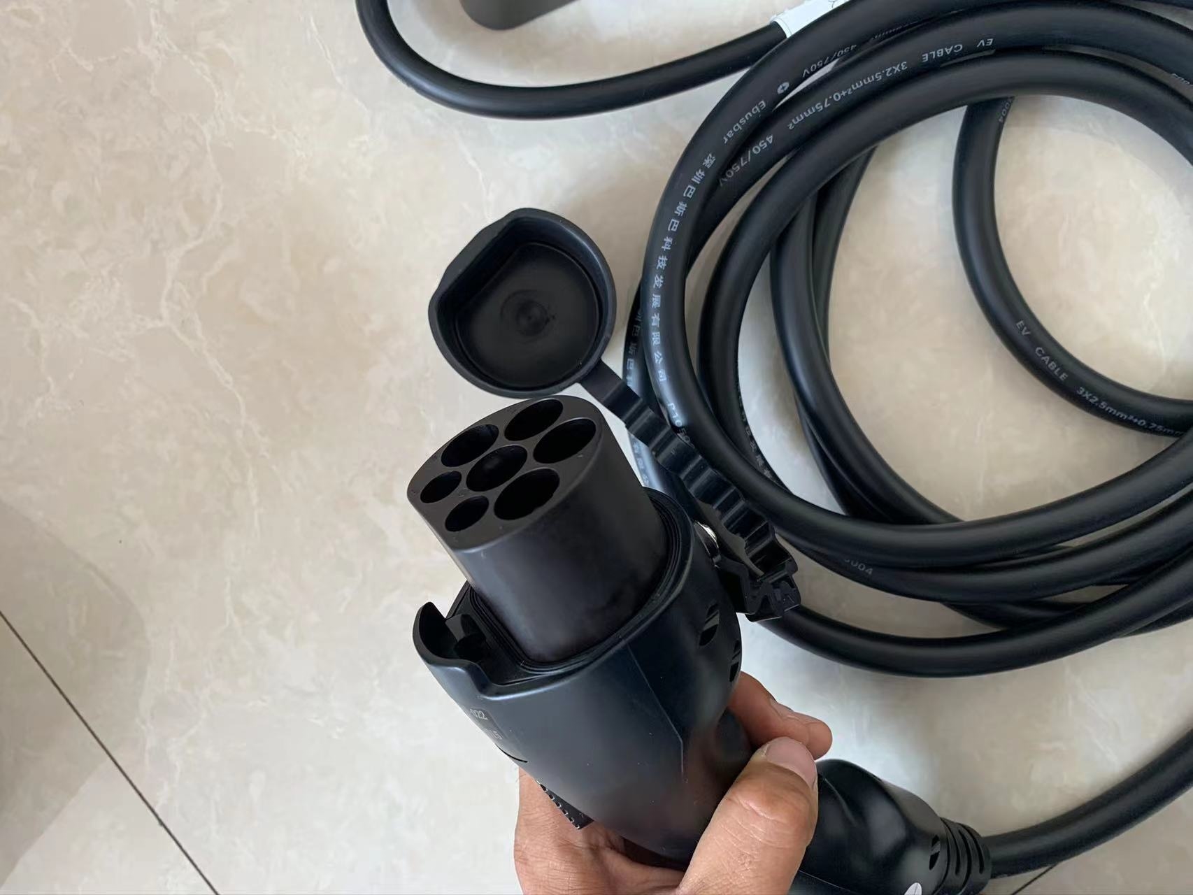 众泰e200充电枪充电线众泰e200充电器巴斯巴充电枪家用 3.