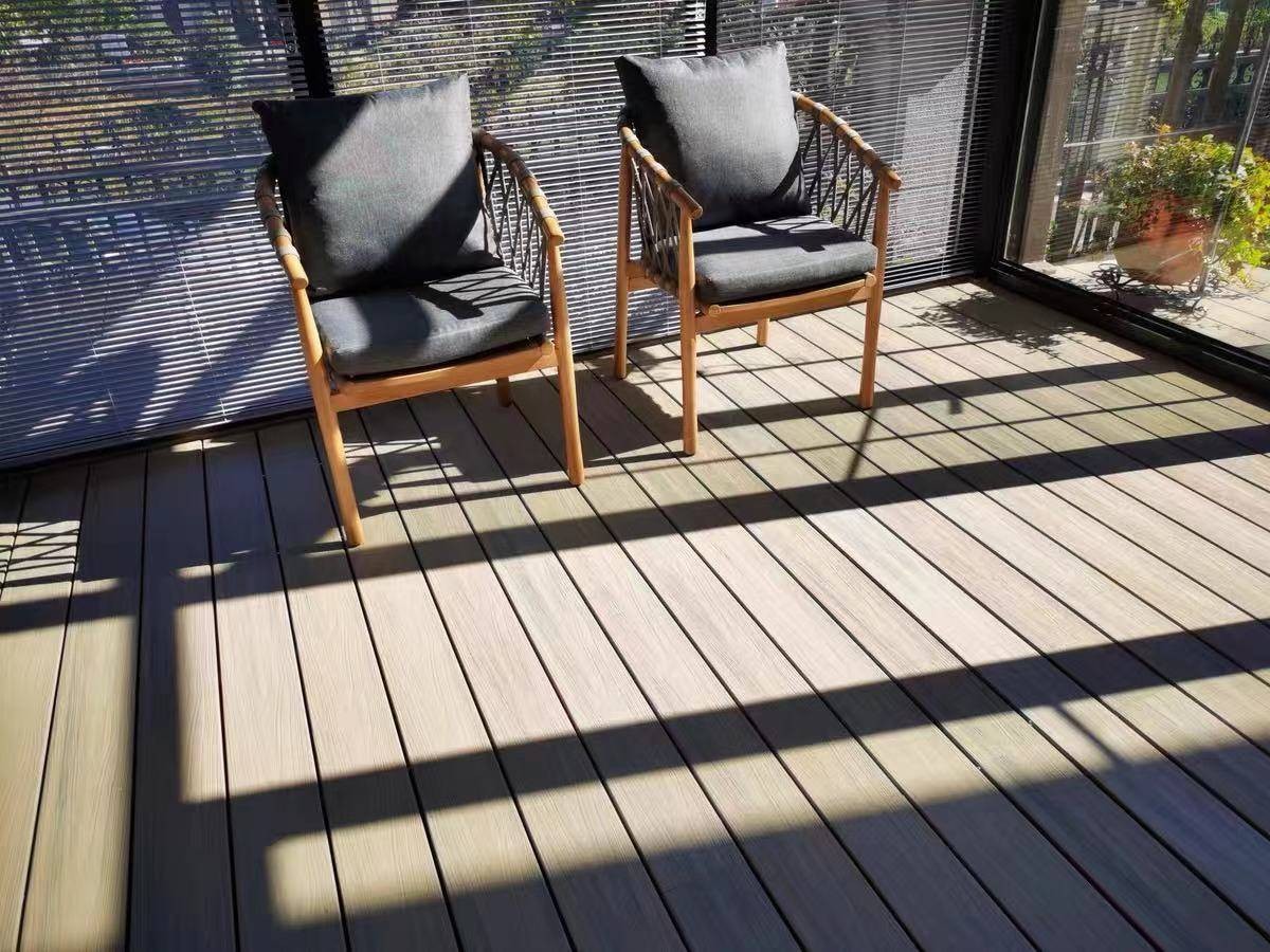 111二代共挤塑木地板户外露台花园阳台防腐木围栏庭院室外拼接木塑板