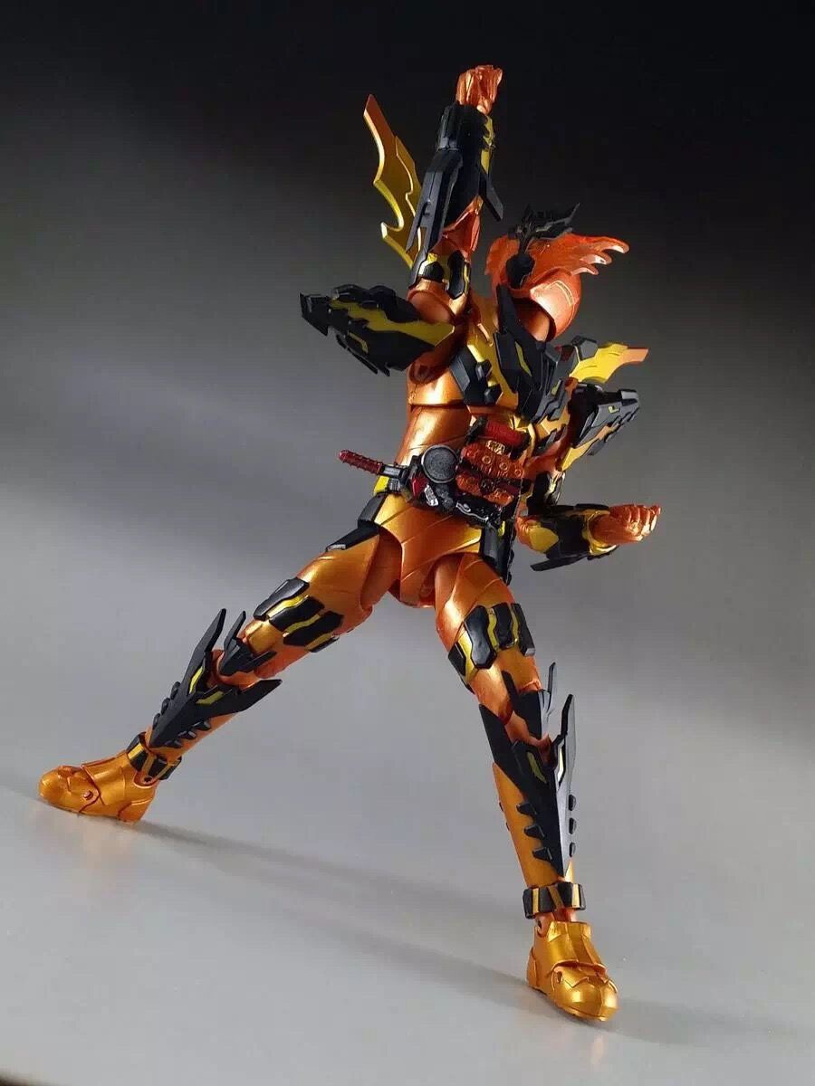 【官方认证】万代(bandai)假面骑士创骑手办同款shfbuild危险坦坦形态