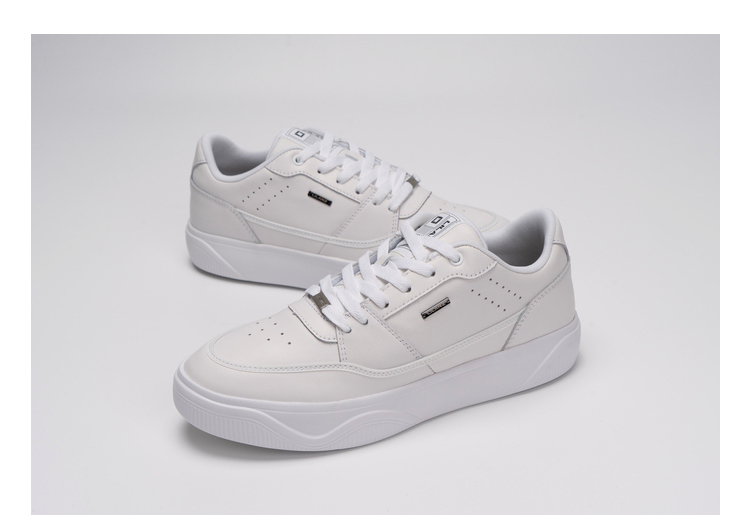 利郎轻时尚官方男鞋lilanz新款低帮休闲鞋男潮流板鞋小白鞋q0dxl304