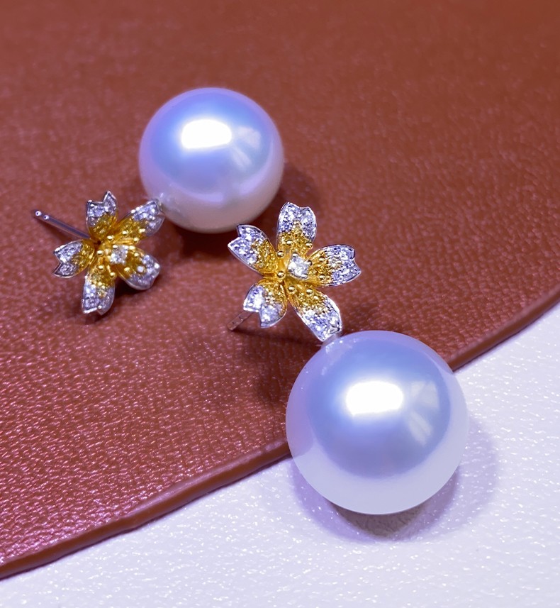 莫氏珠宝澳白海水珍珠耳环18k金镶嵌黄白钻石小花正圆无瑕极强光清新