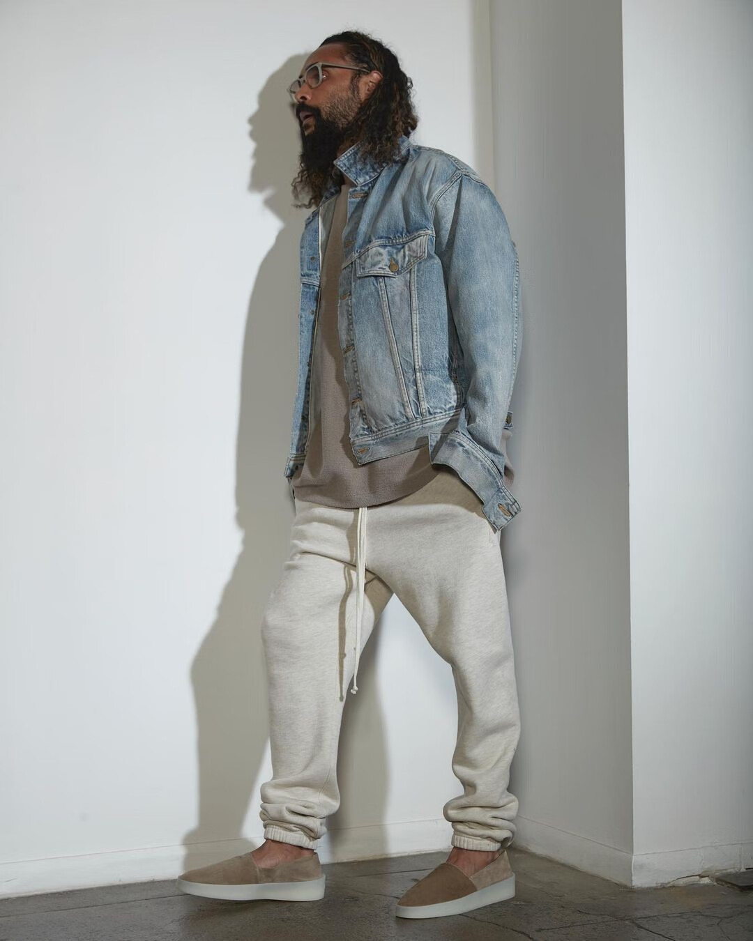 2020年夏季适用季节:春季衣门襟:单排扣材质:其他30%货号:024商品毛重