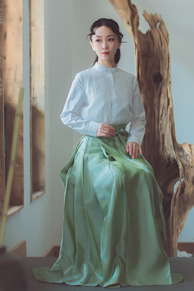 马面裙半身明制汉服女原创日常素色马面裙半身裙纯色春夏 珠光银 现货