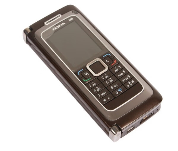 诺基亚(nokia) e90侧滑盖 全键盘 双屏智能手机 经典收藏 咖啡色【2
