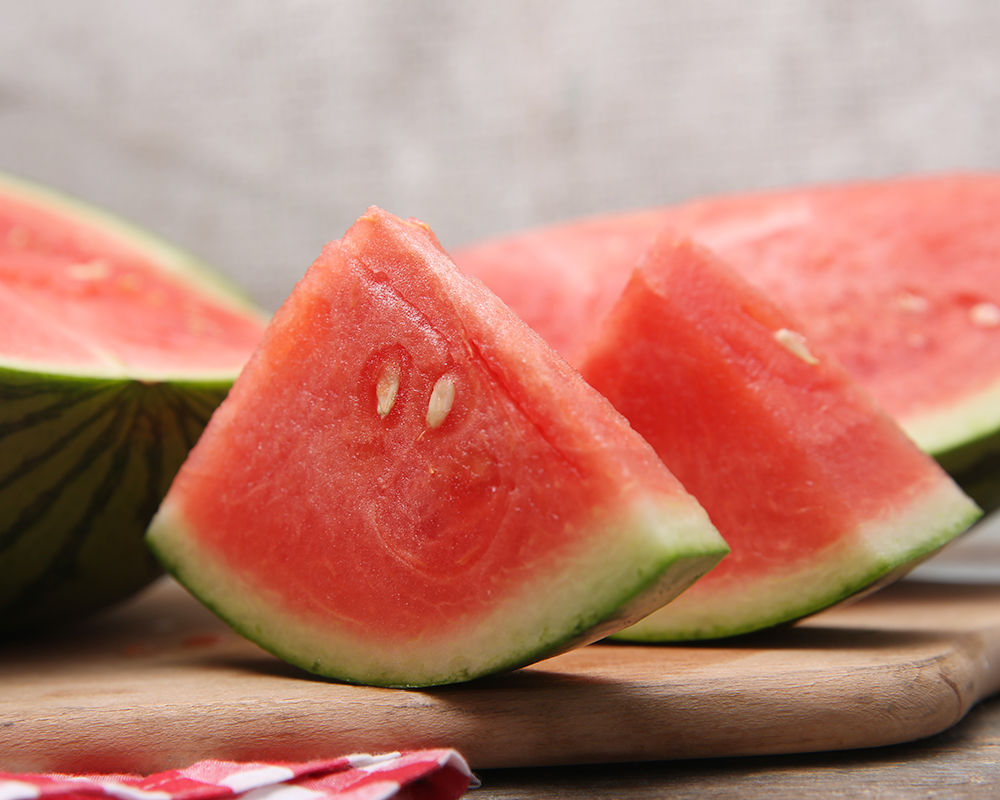 蜜童无籽小西瓜新鲜薄皮当季麒麟8424甜西瓜时令鲜水果4斤多