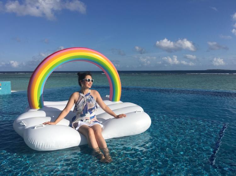 【京选优品】彩虹云朵水上漂浮毯 游泳气垫子漂流海上充气浮床水上