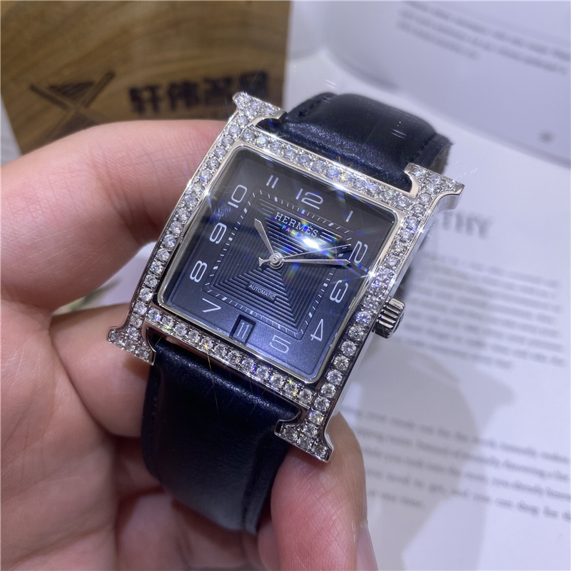 二手95新爱马仕手表heureh系列女表贝母刻钻后镶钻精钢石英女士腕表