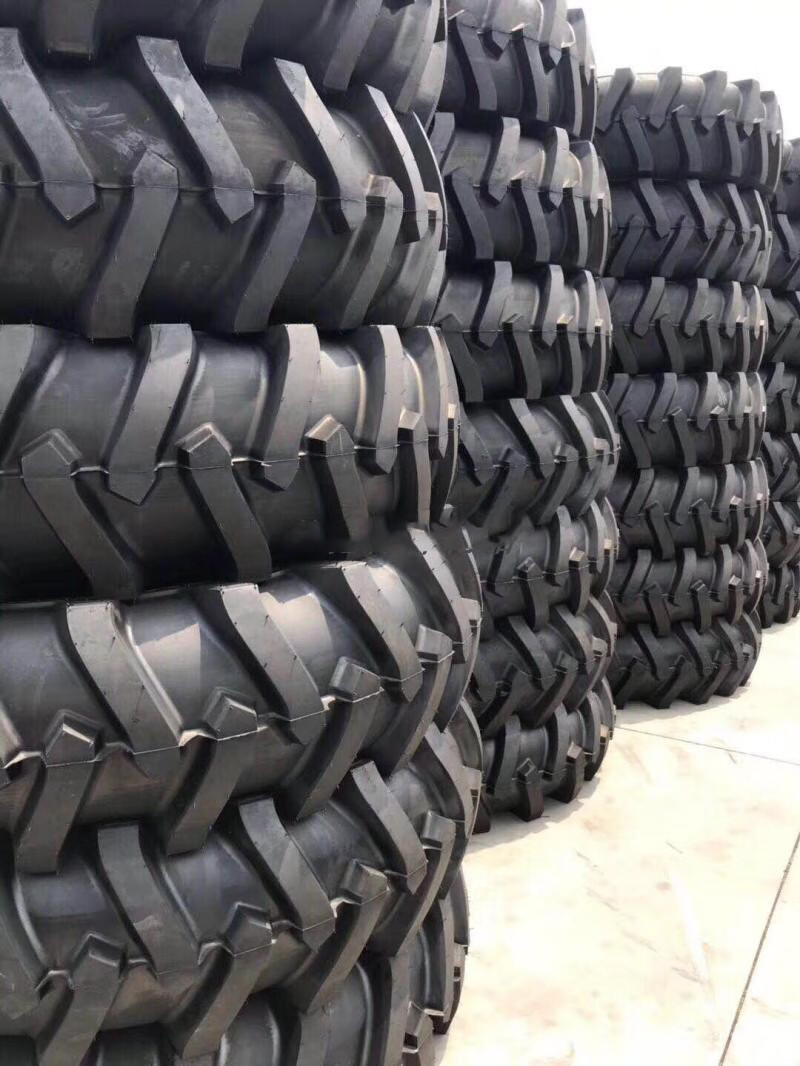 甲字12.4 14.916.9 18.4 20.8-38 28 30 34 24人字拖拉机轮胎 14.