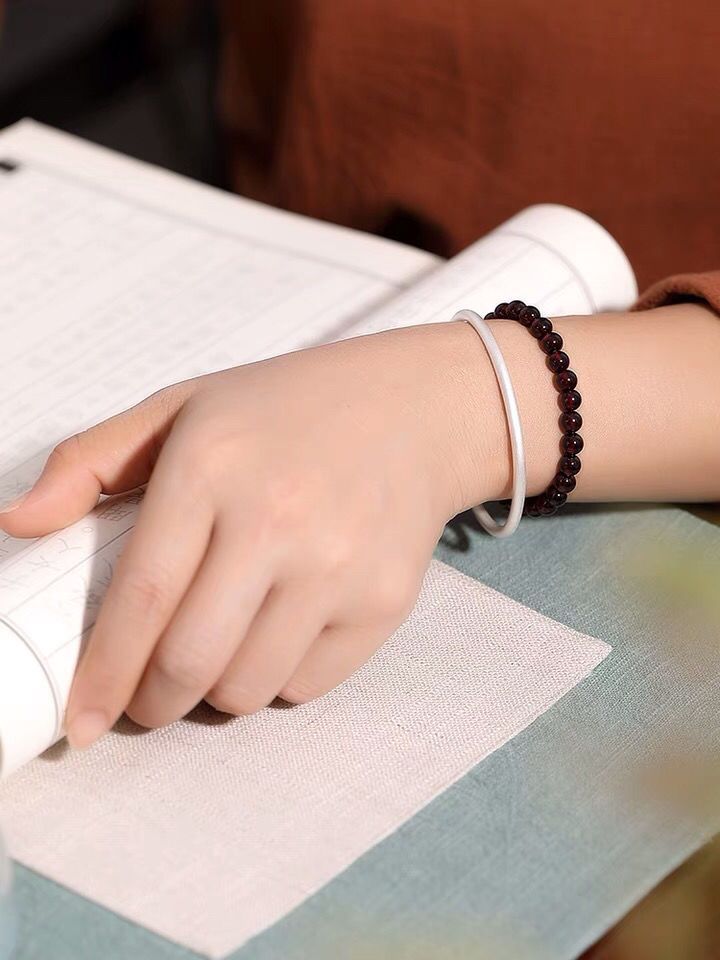 999银古法传承手镯女手工磨砂闭口实心小众网红款简约圆条手环 古法银