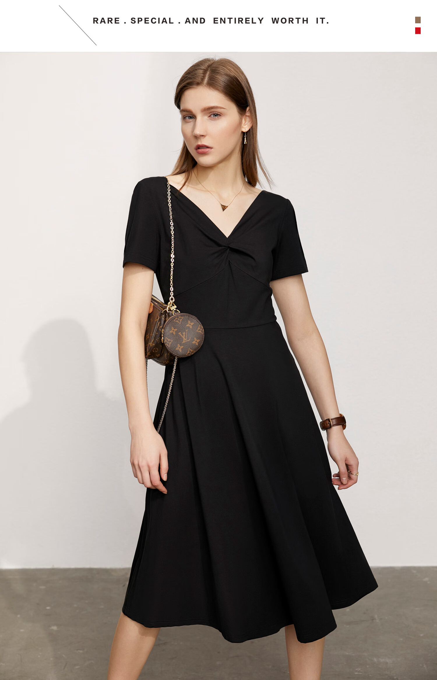 amii极简赫本风小黑裙2021夏季新款v领连衣裙褶皱直筒中长裙 杏黄 160