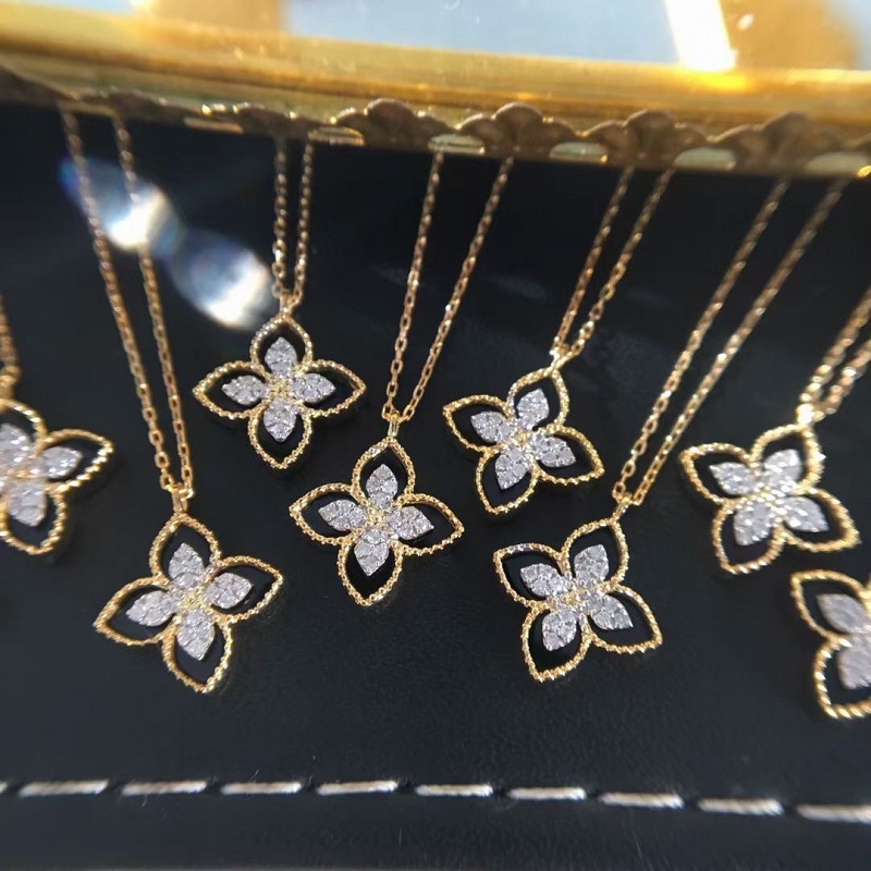 金色池塘珠宝18k黄金四叶草吊坠时尚精致优雅镶嵌黑玛瑙幸运草女18k