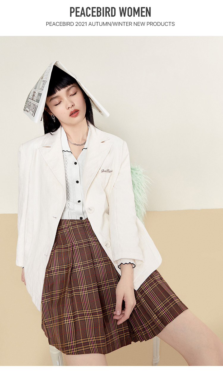 太平鸟提花牛仔西装外套女2021春秋新款休闲宽松炸街白色小西服女白色