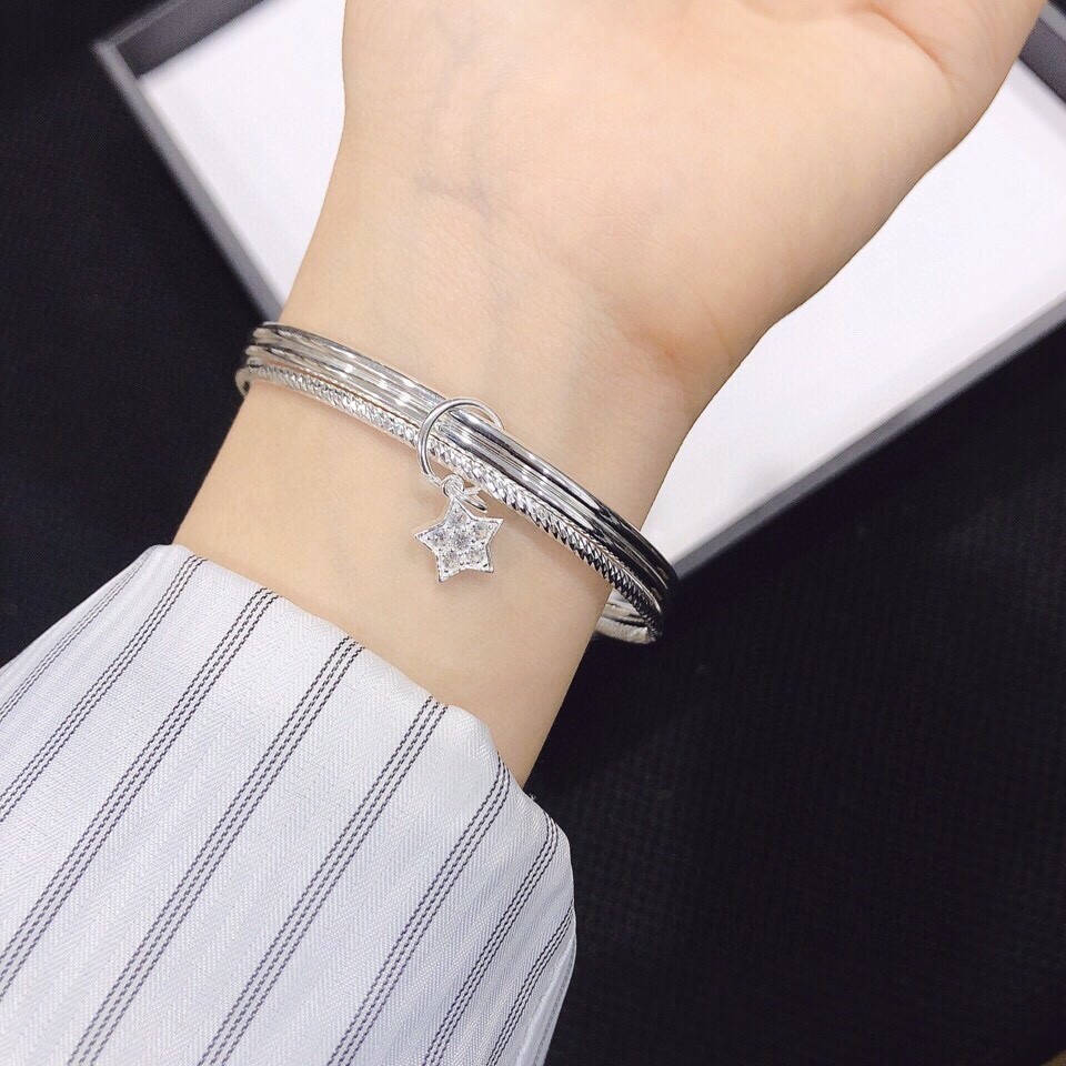 吊星星闭口银手镯简约时尚送女友饰品送女友送生日礼物 足银999约18克