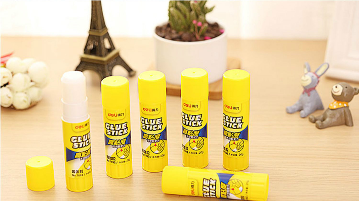 固体胶高粘度儿童学生用果冻透明胶水胶棒笔型幼儿园9g手工强力固体胶