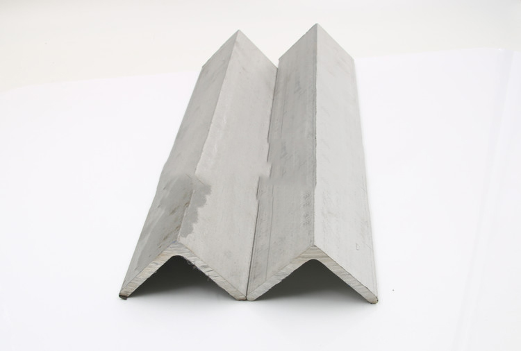 304不锈钢角钢角铁 等边角铁l型角钢201/316 30*30*3/40*40*4/50 304