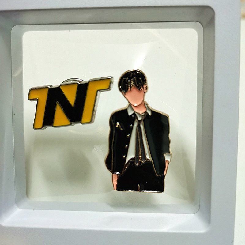 zeck轻奢时代少年团tnt周边胸针贺峻霖严浩翔张真源同款徽章闺蜜应援