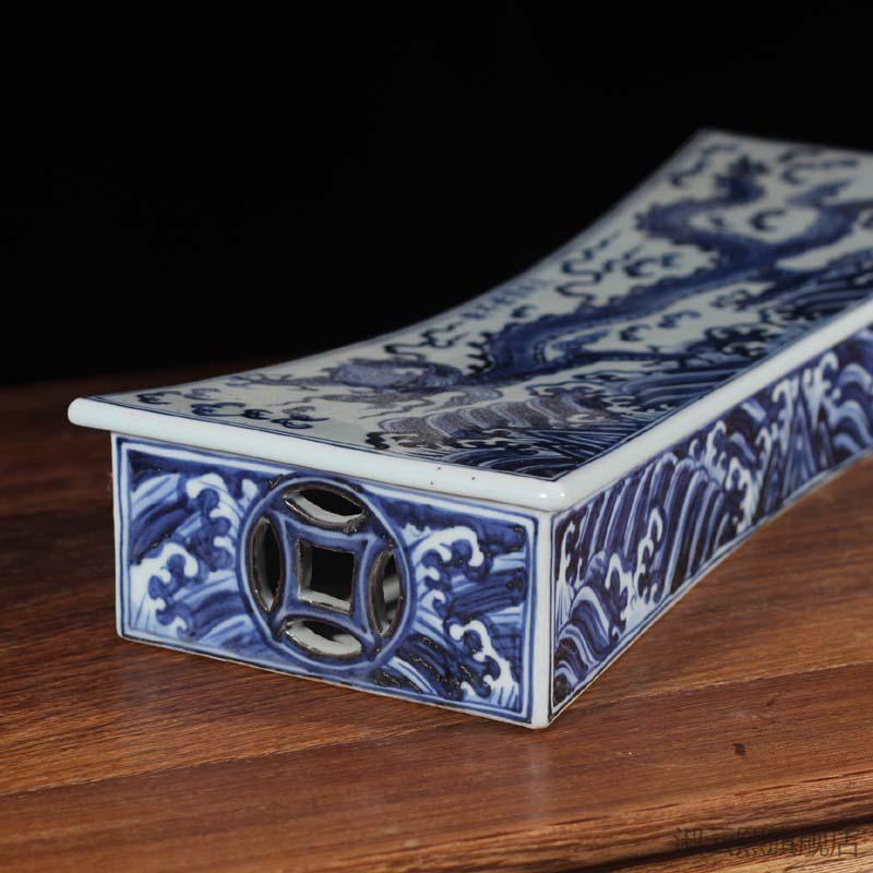 【旗舰自营】青花陶瓷枕头景德镇手绘青花瓷器枕头 龙纹青花瓷器枕头 