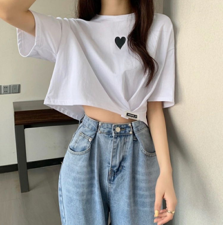 粉黛汐 2021夏季新品ins超火显高短款t恤女夏设计感高腰显瘦短袖t桖