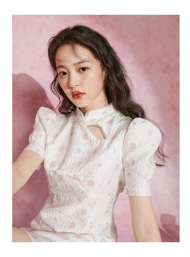 新品乐町泡泡袖旗袍裙连衣裙收腰夏新款2021甜美女装气质短裙白色预售