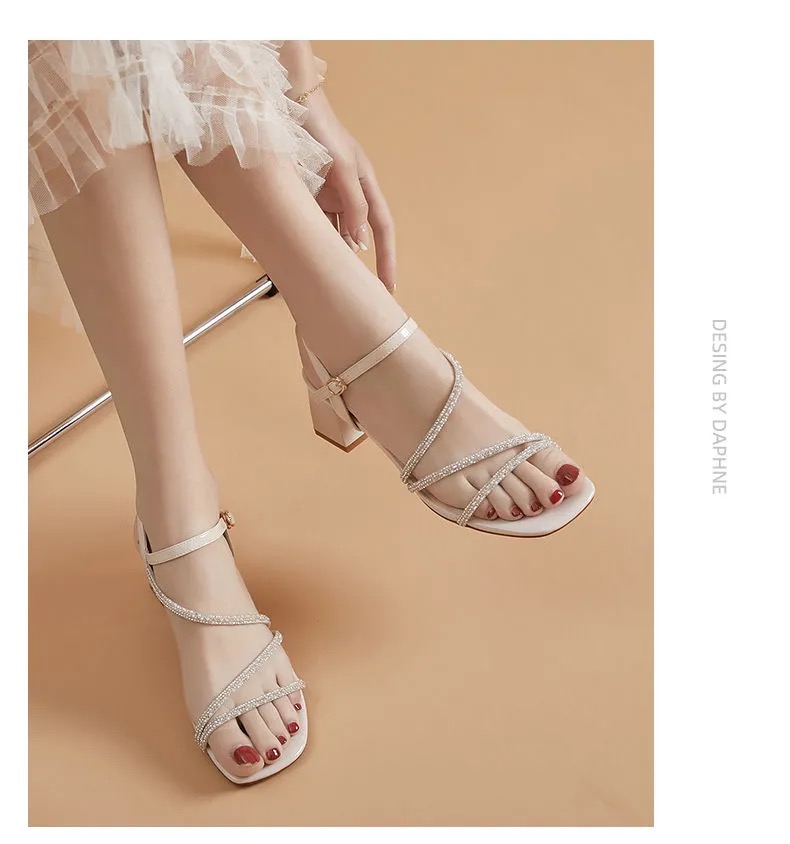 珂卡芙女鞋水钻凉鞋女粗跟2021年新款夏季百搭网红仙女风高跟 米白色