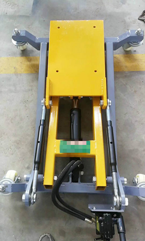 适用于三吨变速箱托架大车波箱顶变速箱后托架货车变速箱拖顶3t低位汽