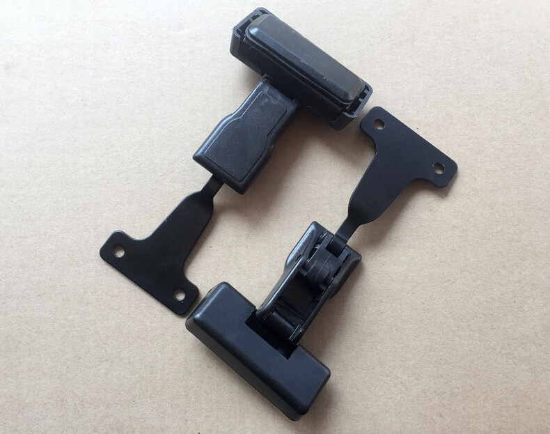 五菱宏光面包车配件后门侧窗扣后排车窗户卡扣侧窗玻璃开启锁扣子4个