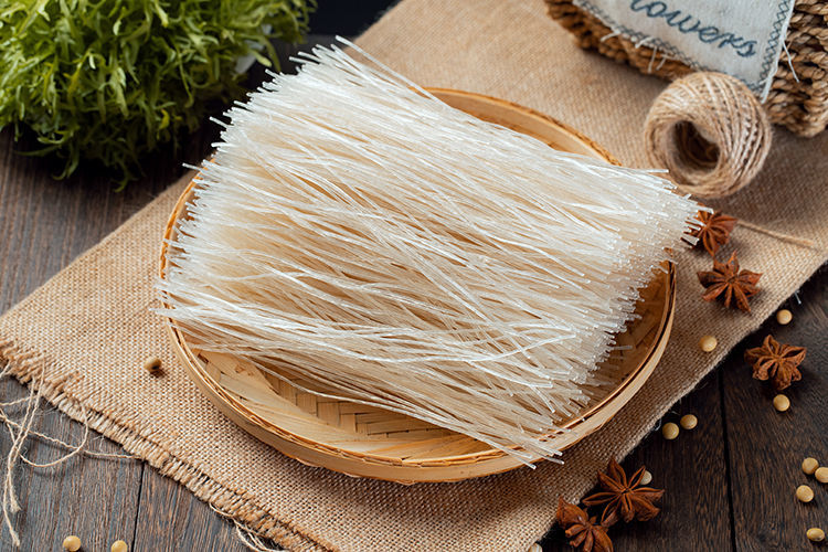 低0脂魔芋粉丝粉条方便速食蒟蒻面丝结卡纯代餐饱腹主食魔芋面丝魔芋