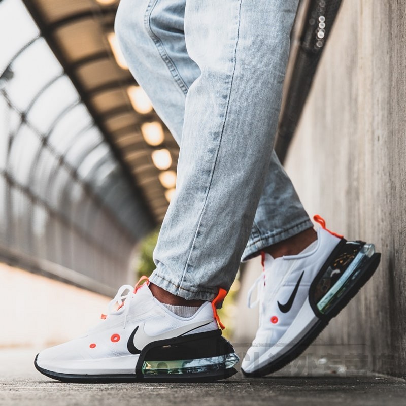 耐克nike air max up 女士气垫缓震舒适增高鞋 时尚运动休闲跑步鞋