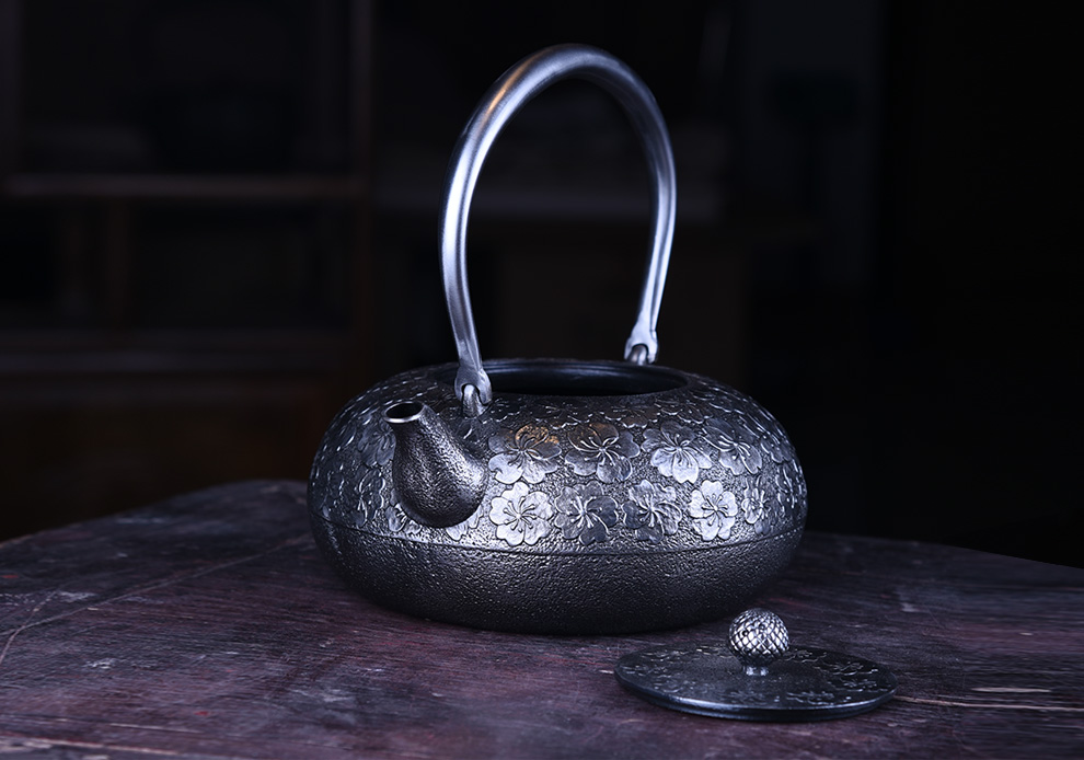 鹤寿堂日本砂铁壶原装进口全手工无涂层精品砂铁壶烧水泡茶铸铁烧水