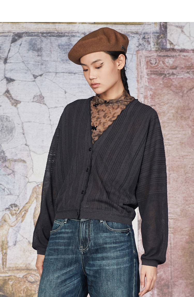 达衣岩温柔简洁长袖v领针织外套2021秋季新款透气开衫浪漫上衣女 飞蕠