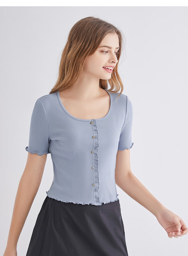 三福2021夏季女短款版型短t恤时尚木耳边设计上衣女440105 黑色 170