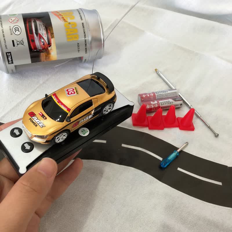 易拉罐遥控车小车 超酷男孩遥控车迷你可乐罐易拉罐不同频率赛车比赛