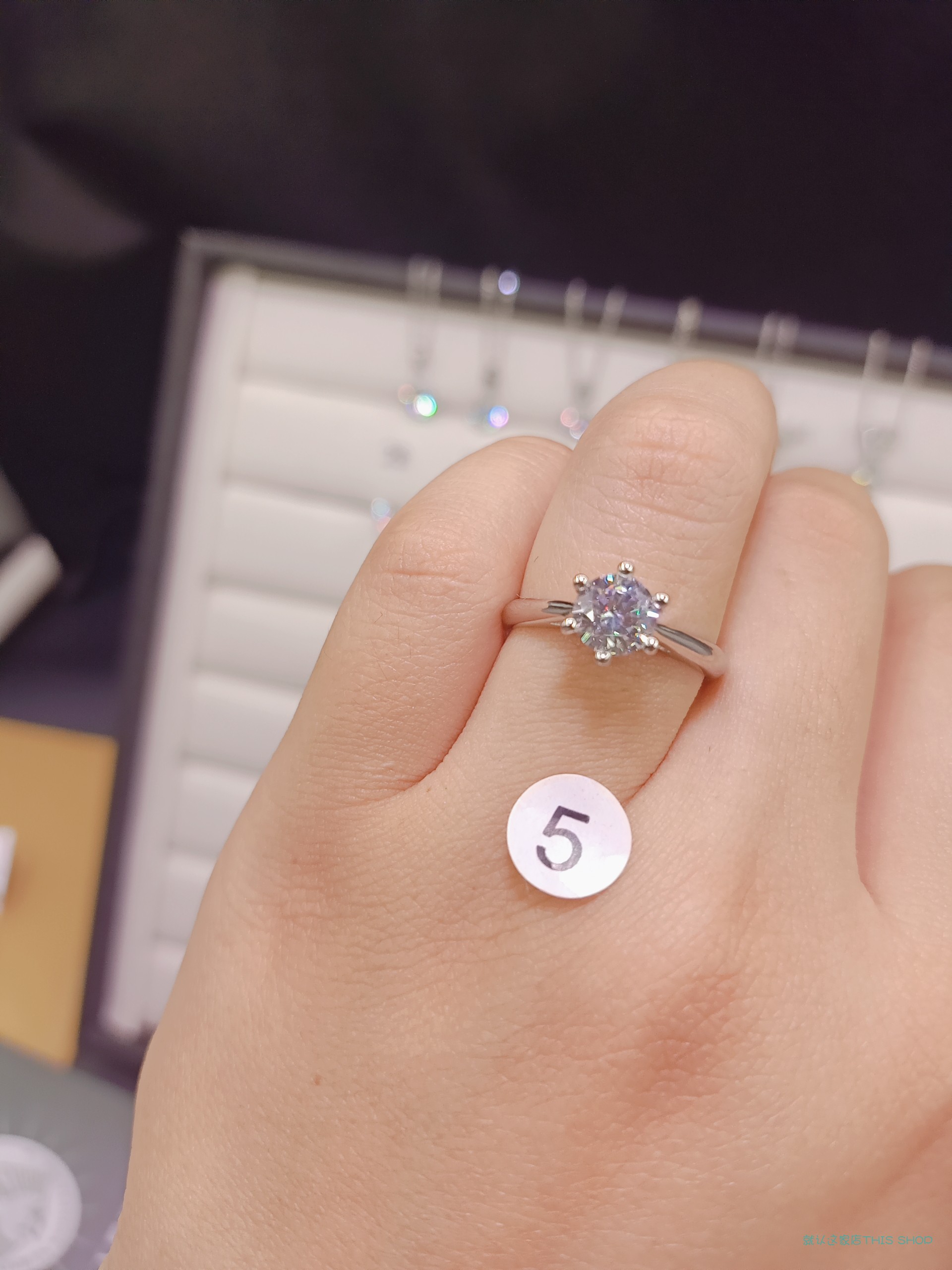 编码1号22号莫桑钻戒指自助下单闭口其他需要联系客服1号t家经典1克拉