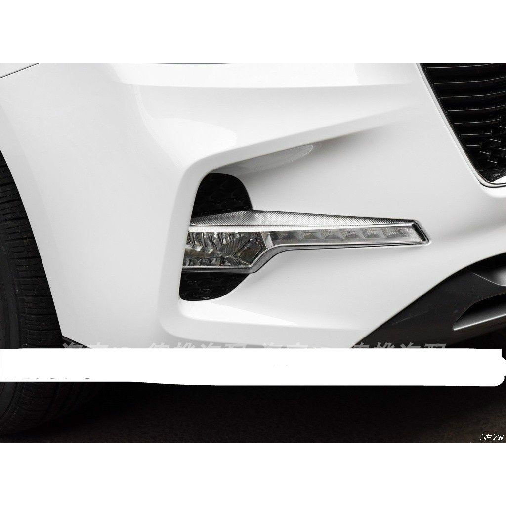 适配长城哈弗m6前雾灯前杠灯led日行灯哈佛m6左右前雾灯罩日行灯1718