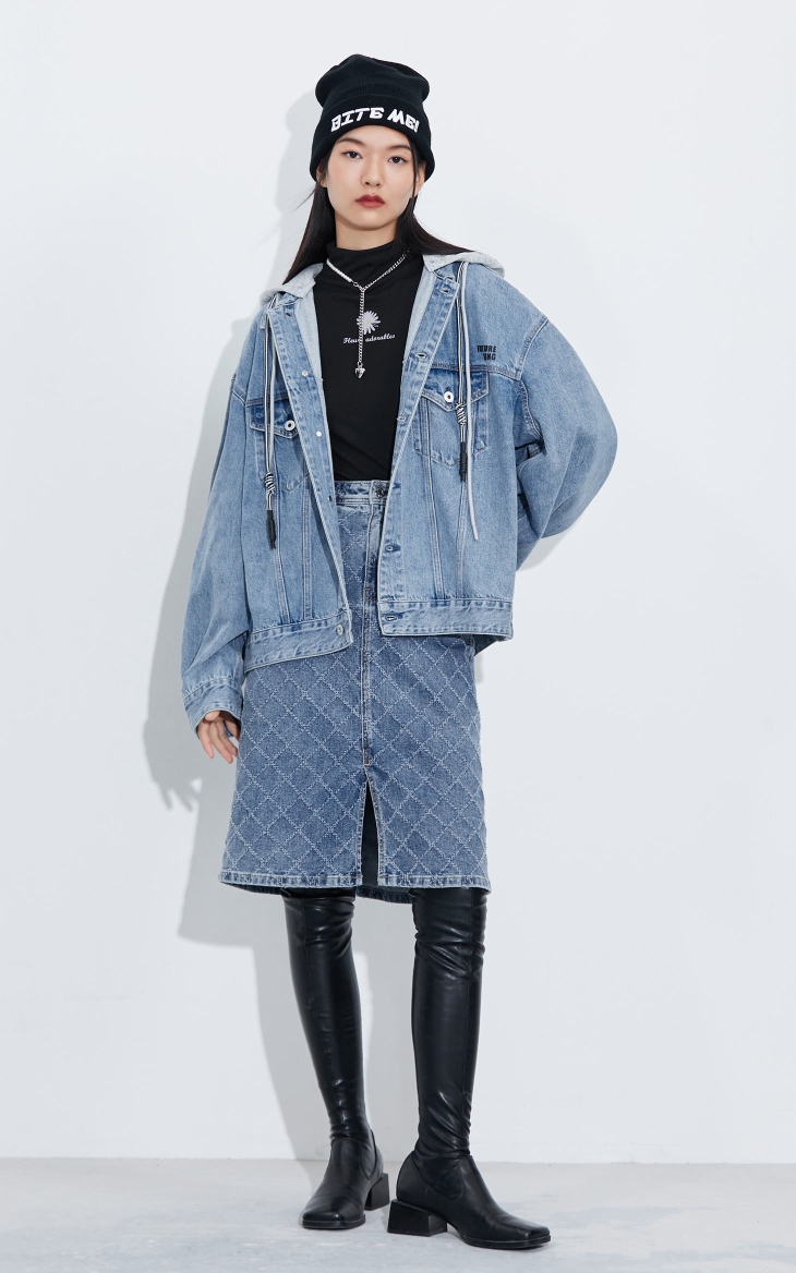 only2021秋季新款迪士尼联名款印花连帽牛仔外套女121354020 j33 350