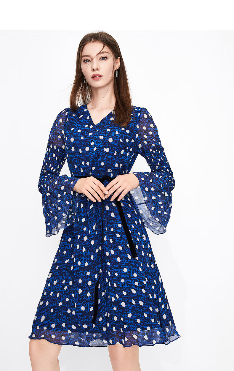 朗姿不易皱广袖真丝裙2021年秋季新款蓝色收腰波点桑蚕丝连衣裙 潜望