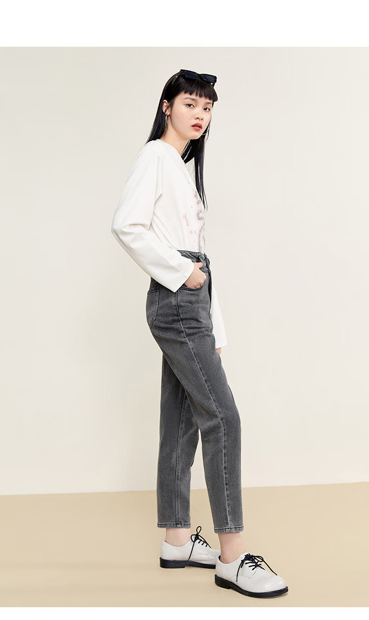 太平鸟直筒抗菌牛仔裤夏季薄款女2021年新款官方高腰宽松九分裤子