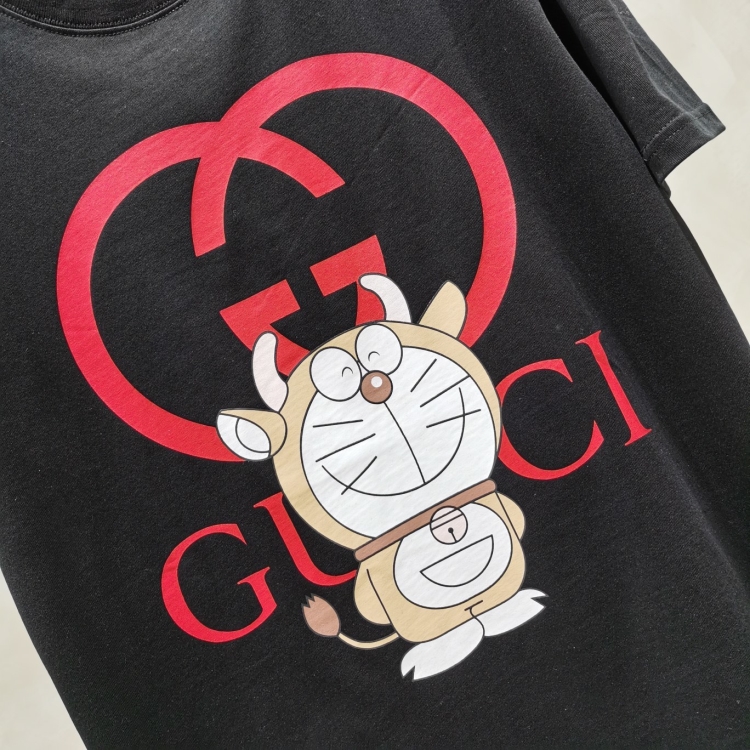 gucci牛角哆啦A梦短袖图片