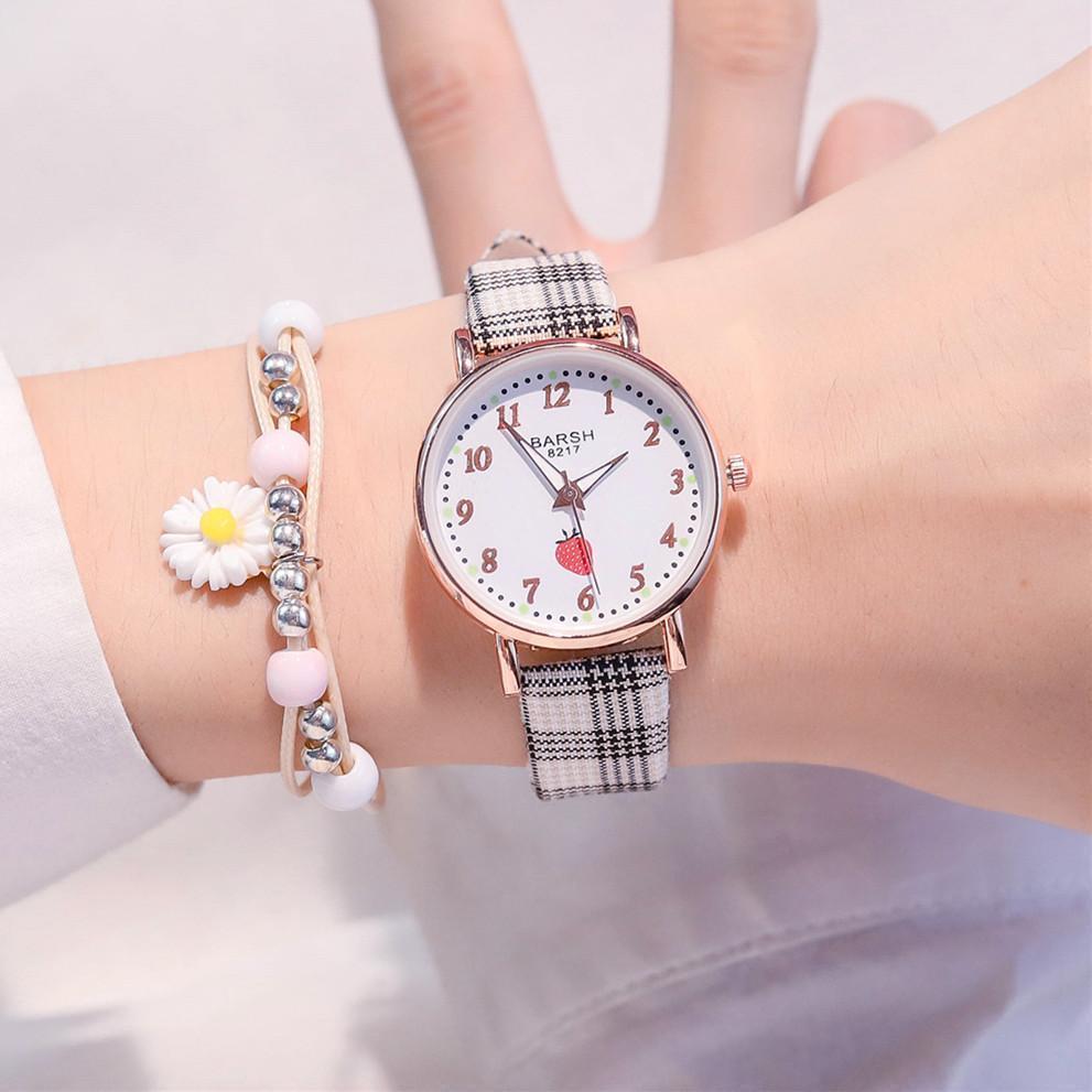 学生手表女ins学生韩版简约气质初中少女网红新款防水学院风草莓款黑