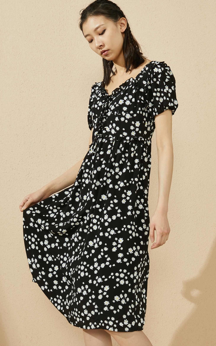 only夏季新款木耳花边装饰小雏菊连衣裙女17580 s01 黑色black 155