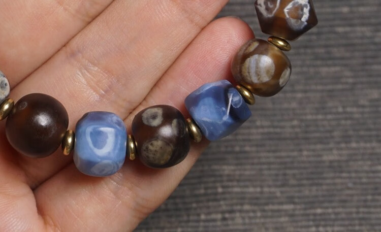 东海水晶顶妃白沁糖色玛瑙唐八棱手串老药师多宝玛瑙唐六棱老佛珠7号