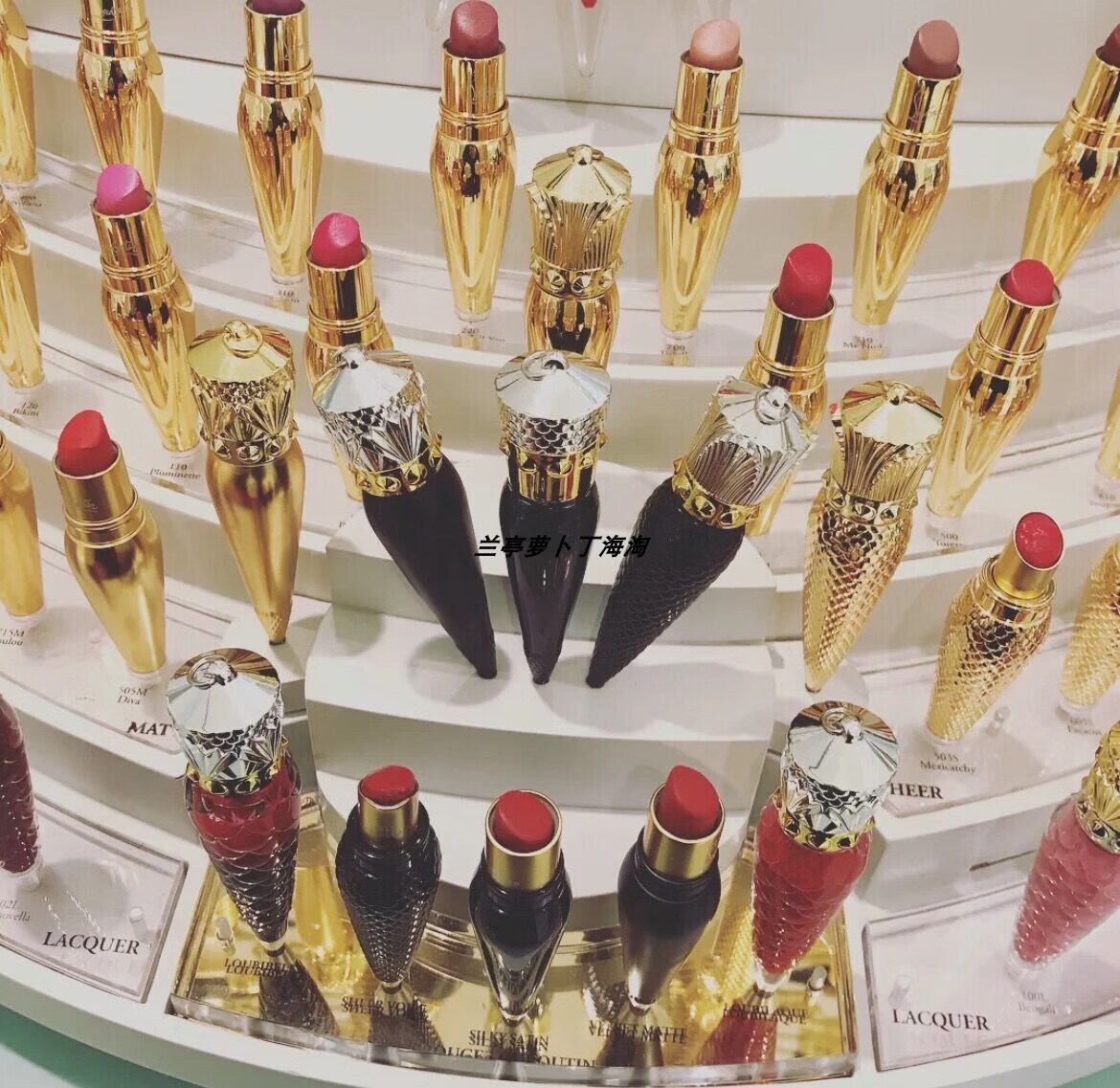 路铂廷(christian louboutin)女王权杖口红黑管001m哑光金管505m唇膏